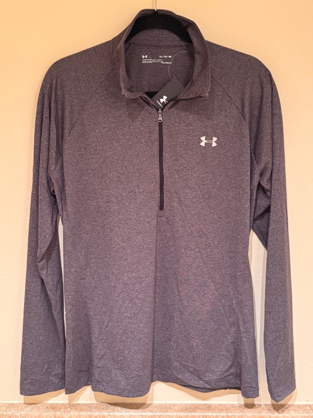 Under Armour - Women's HeatGear 1/4 Zip Pullover - NWT - Size XL